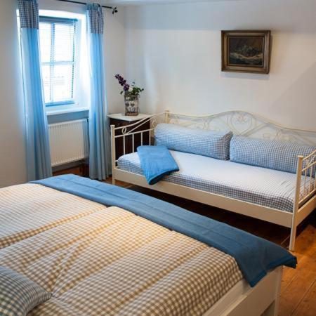 Goldgemaeuer Appartements Ochsenfurt Room photo